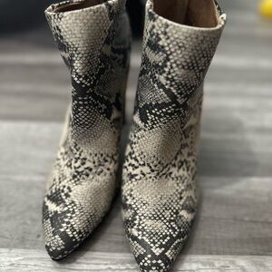 Qupid Black and Cream Ankle Booties Snakeskin Print